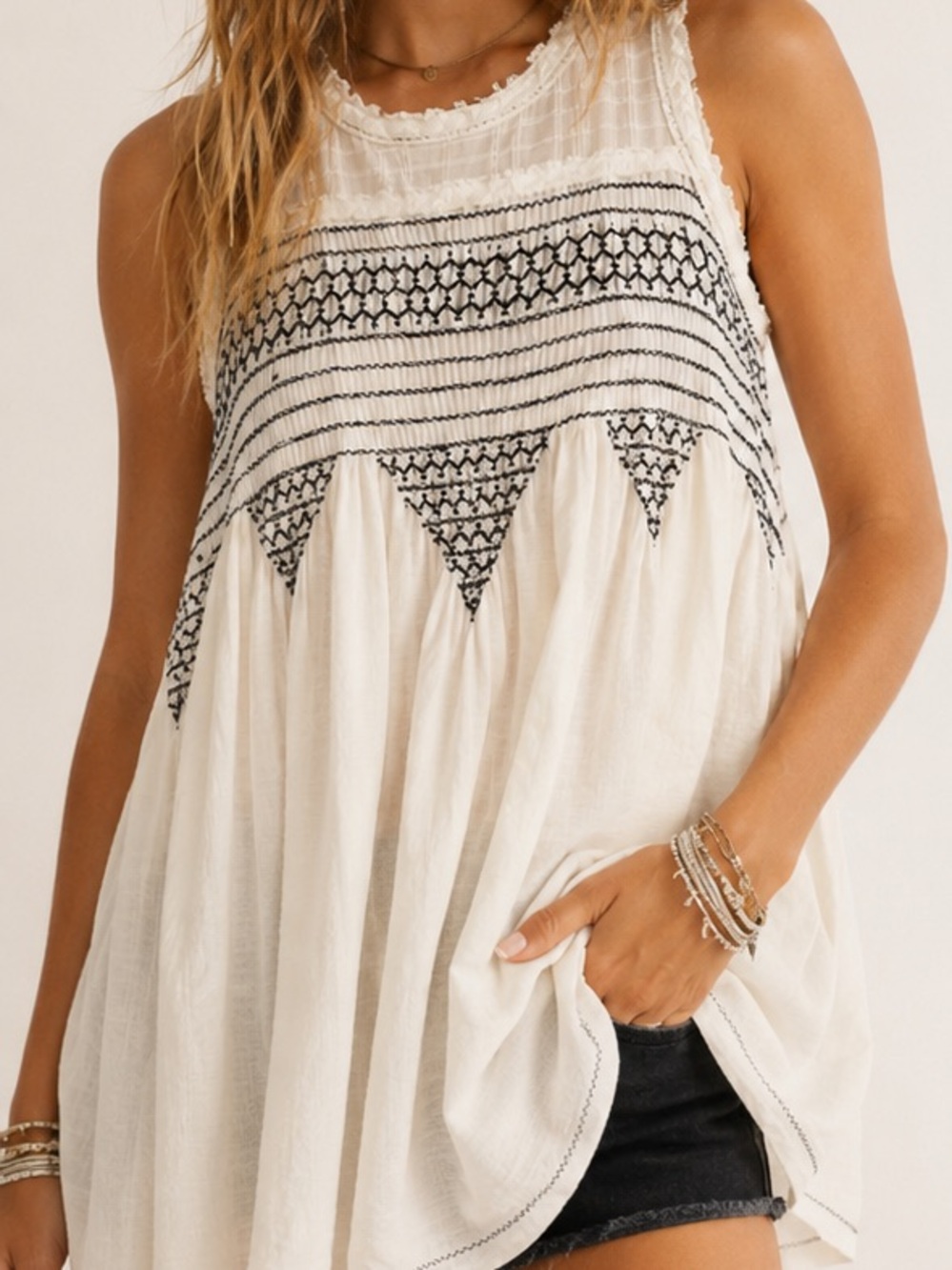 Free People Ivory Embroidered Sleeveless Tunic Top Size Small Boho